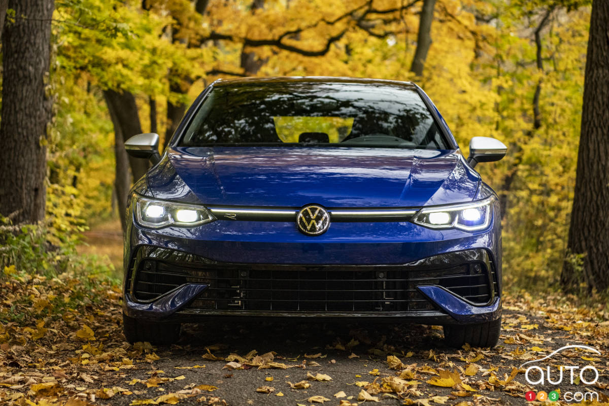 Volkswagen Golf R 2022, avant